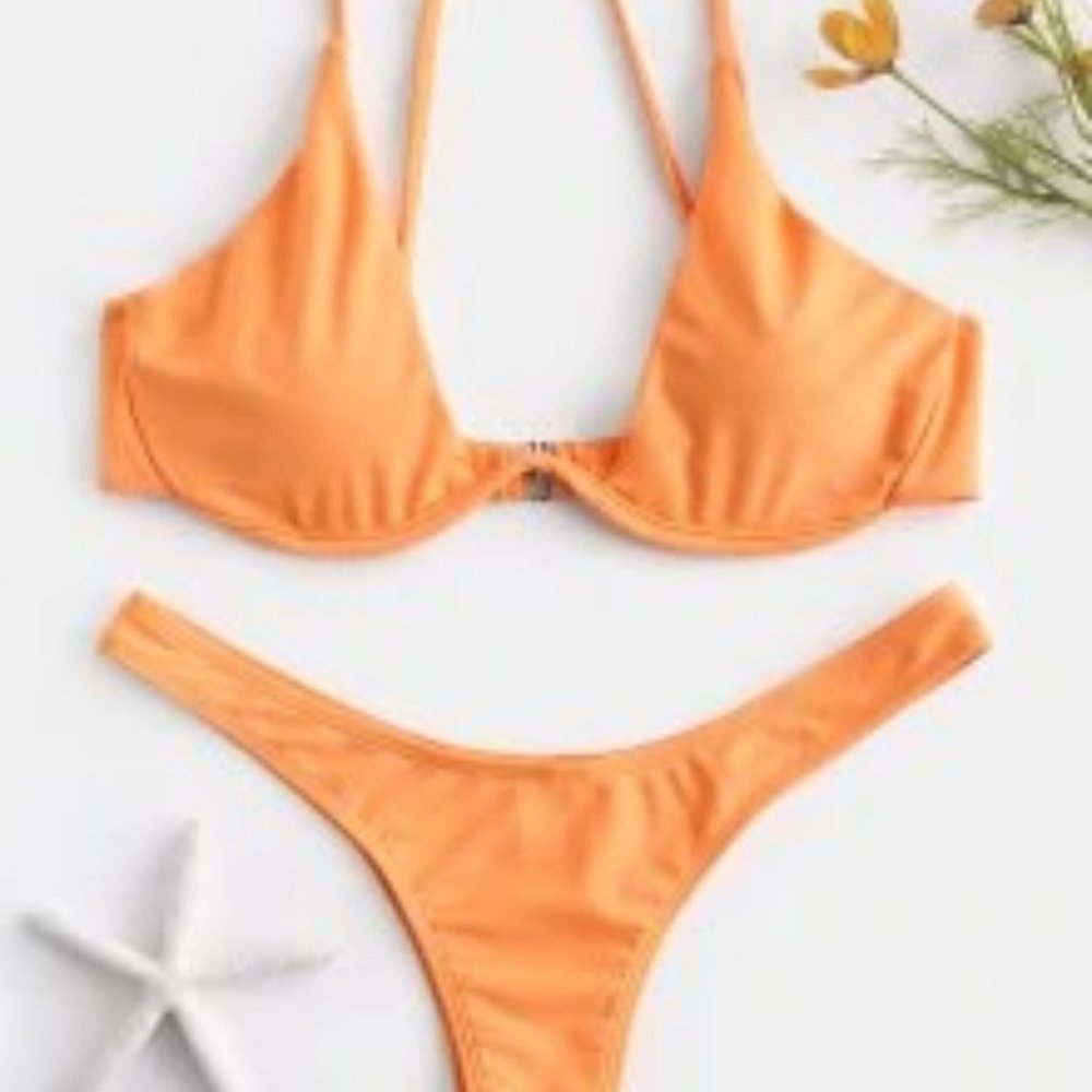 NWT Push Up Plunge Bikini Top - Sandy Brown M